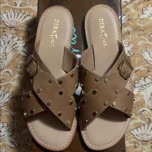 Diba True Sandals Women’s Size 8 No Tiss Tan Gold Leather